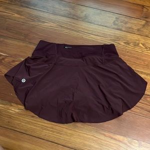 Lululemon maroon tennis skirt (Size 2)